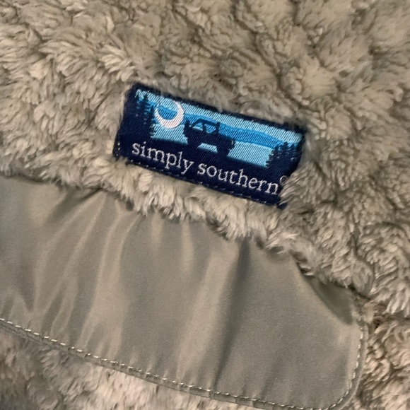 Simply Southern soft sherpa pullover gray size large - Picture 2 of 7